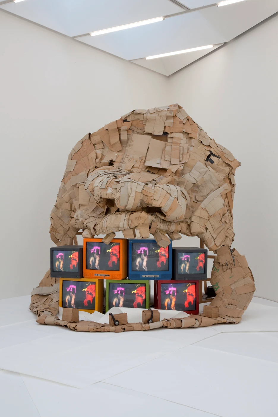 Hell Mouth_Installation View_Marvin Gaye Chetwynd_Nottingham Contemporary_25 January 2014 - 23 March 2014_06.jpg